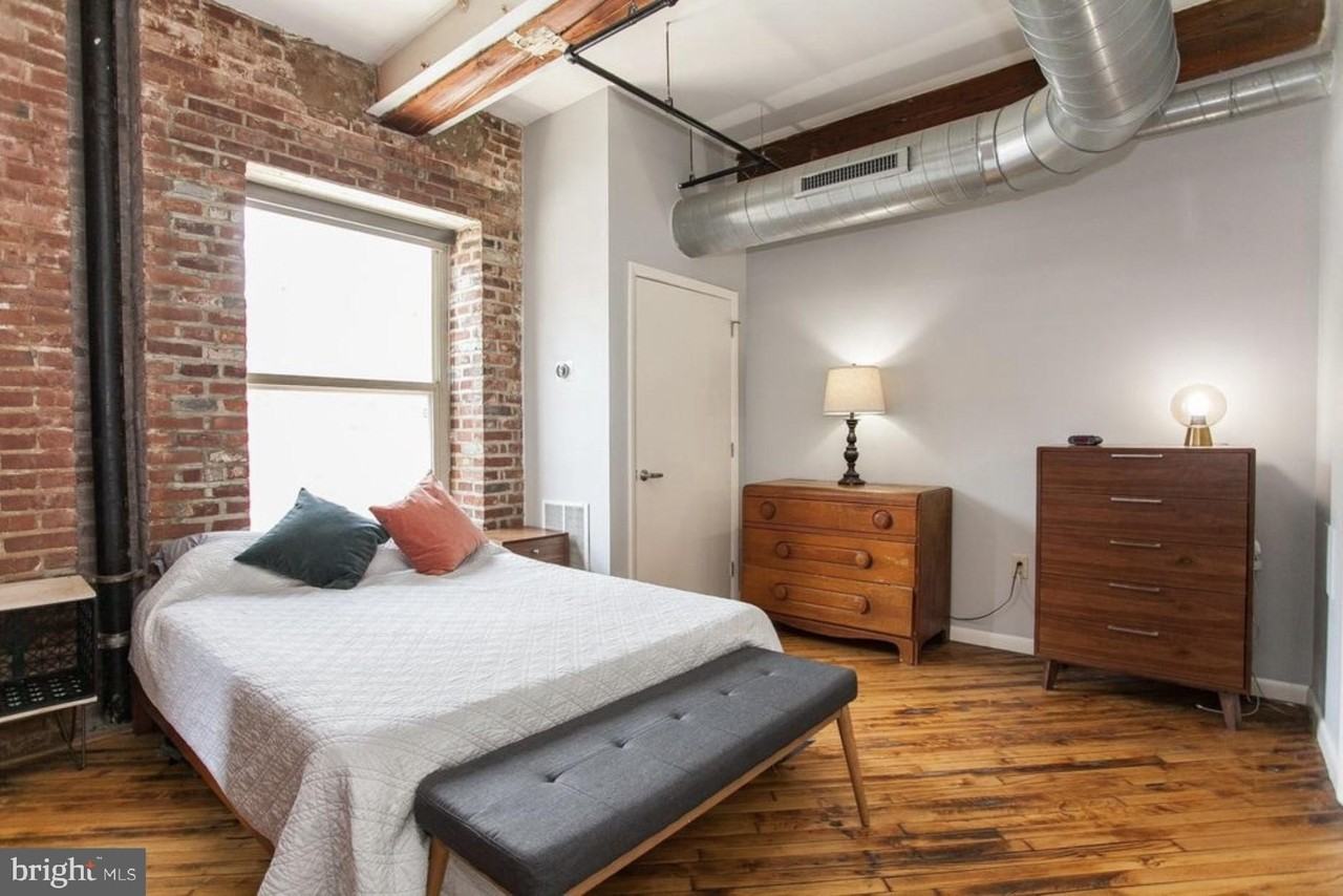 121026 Buttonwood St Unit 203 - Photo 4 of 9