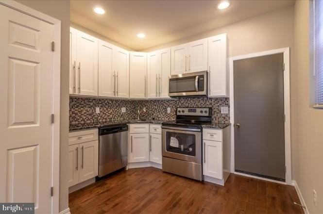 6241 N Woodstock St - Photo 5 of 15