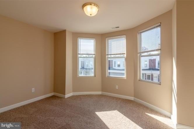 6241 N Woodstock St - Photo 7 of 15