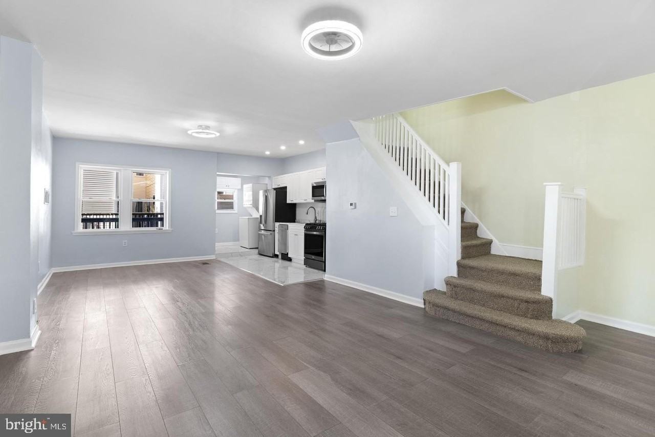 617 E Brinton St - Photo 3 of 20