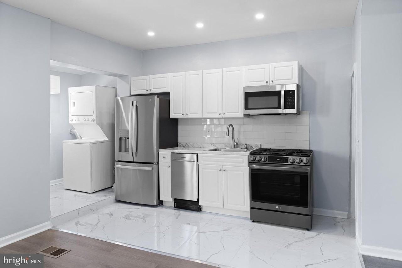 617 E Brinton St - Photo 6 of 20