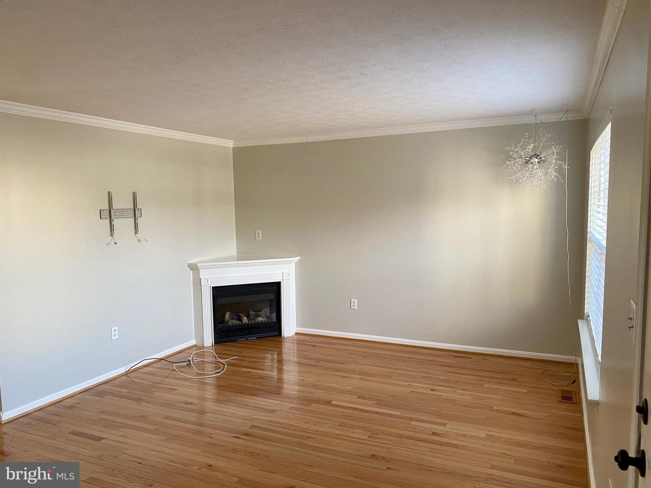 142 Surrey Club Ln - Photo 2 of 18