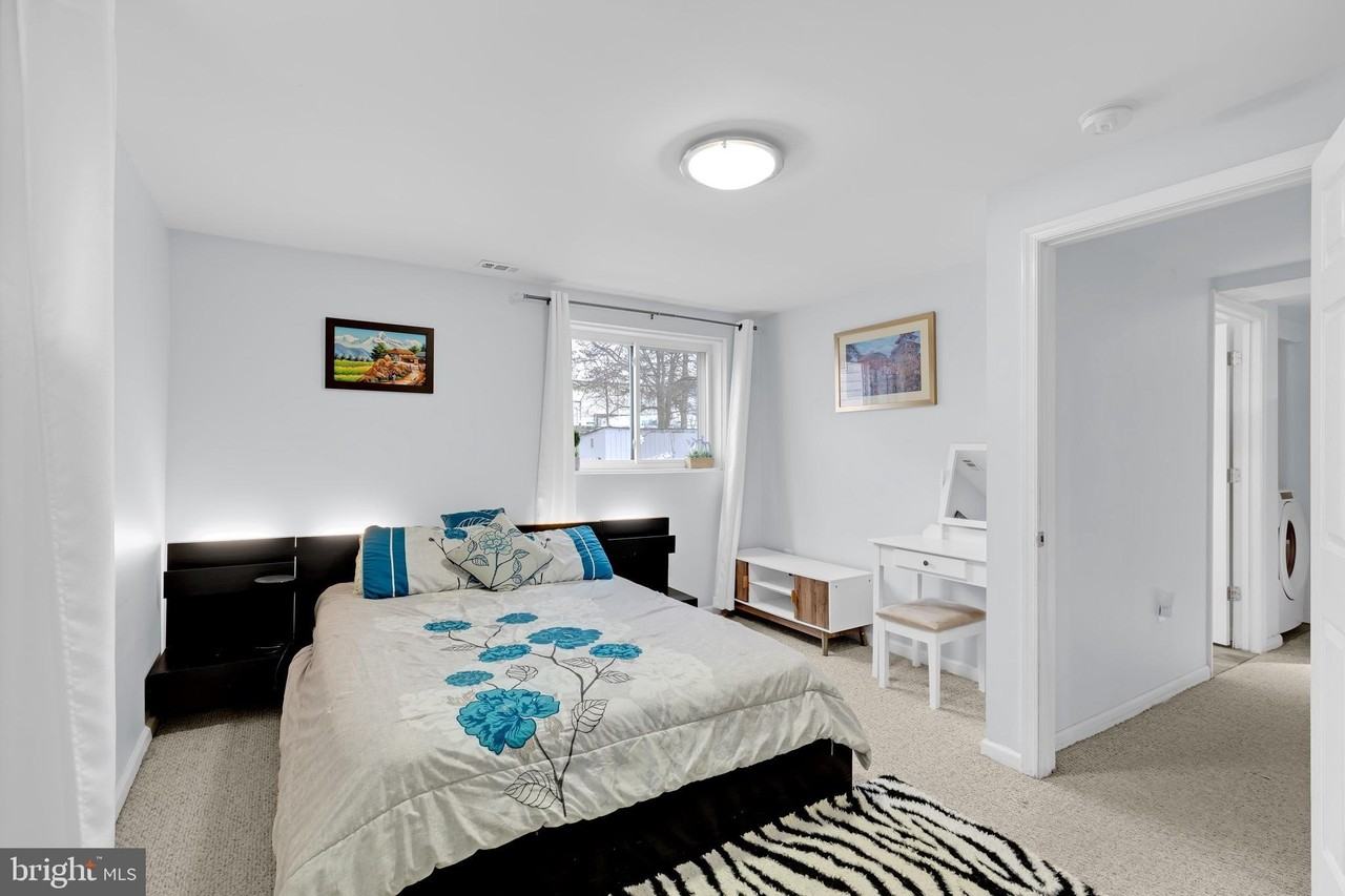 7109 Layton Dr - Photo 2 of 20