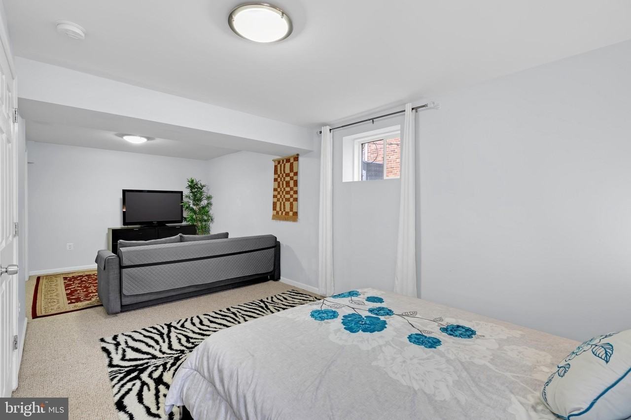 7109 Layton Dr - Photo 6 of 20