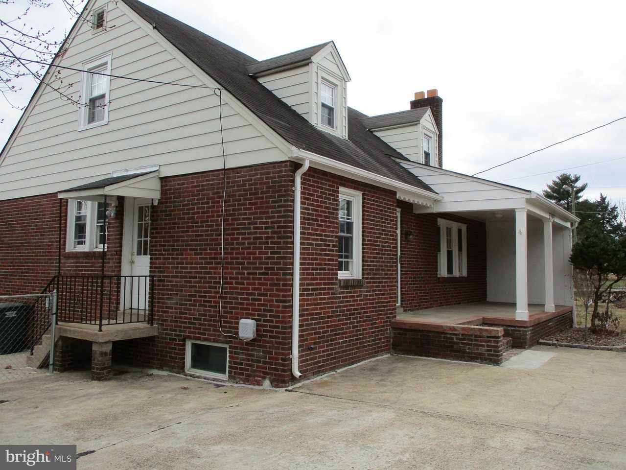 5945 Franconia Rd - Photo 3 of 28