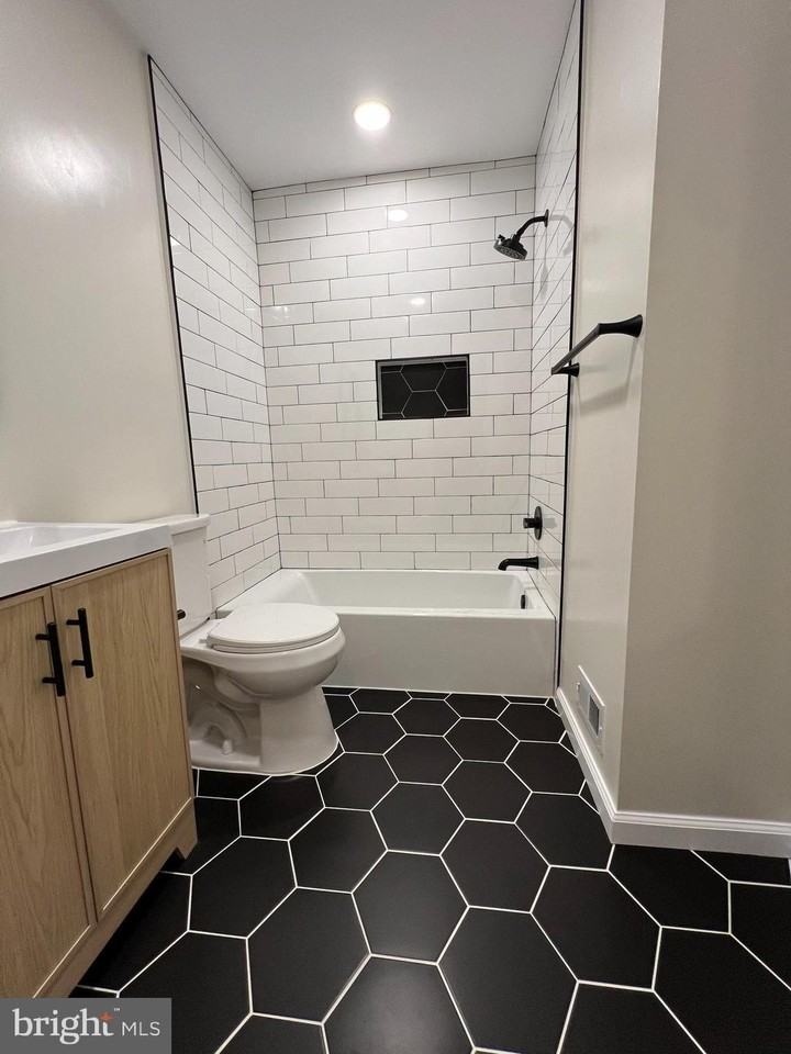 7321 Stream Way - Photo 7 of 15