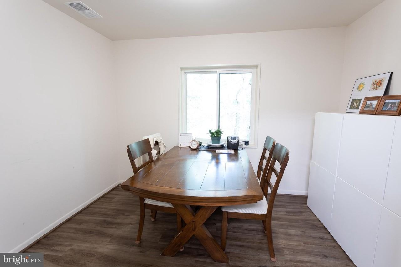 1540-31B Northgate Sq Unit 1540-31b - Photo 5 of 15