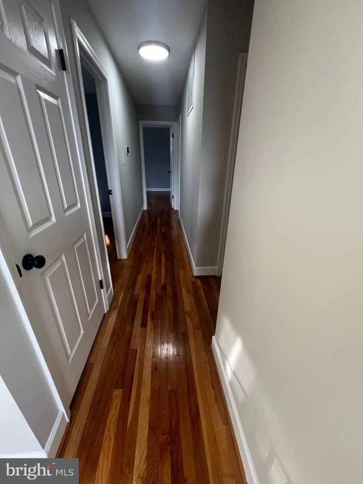 10123 Eastlake Dr - Photo 6 of 15