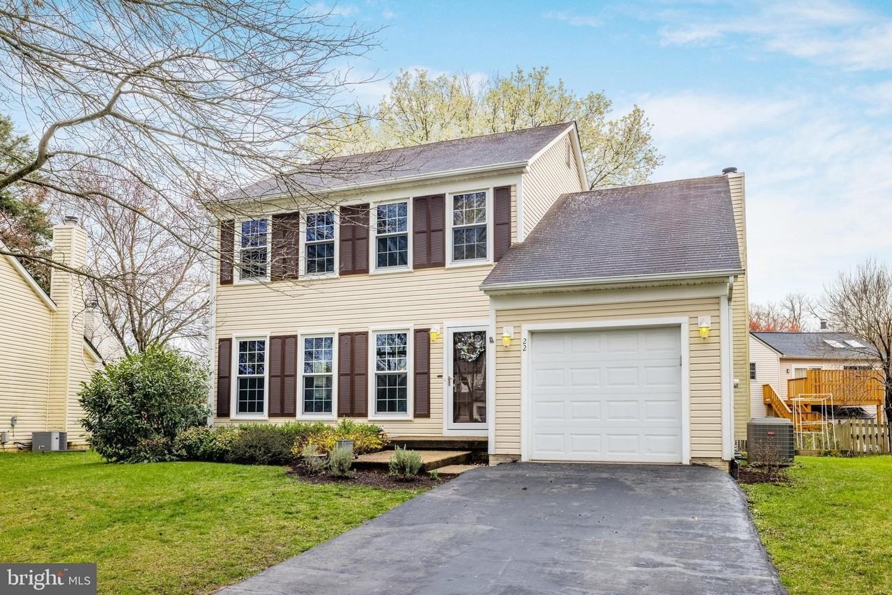 22 Newland Ct - Photo 2 of 41