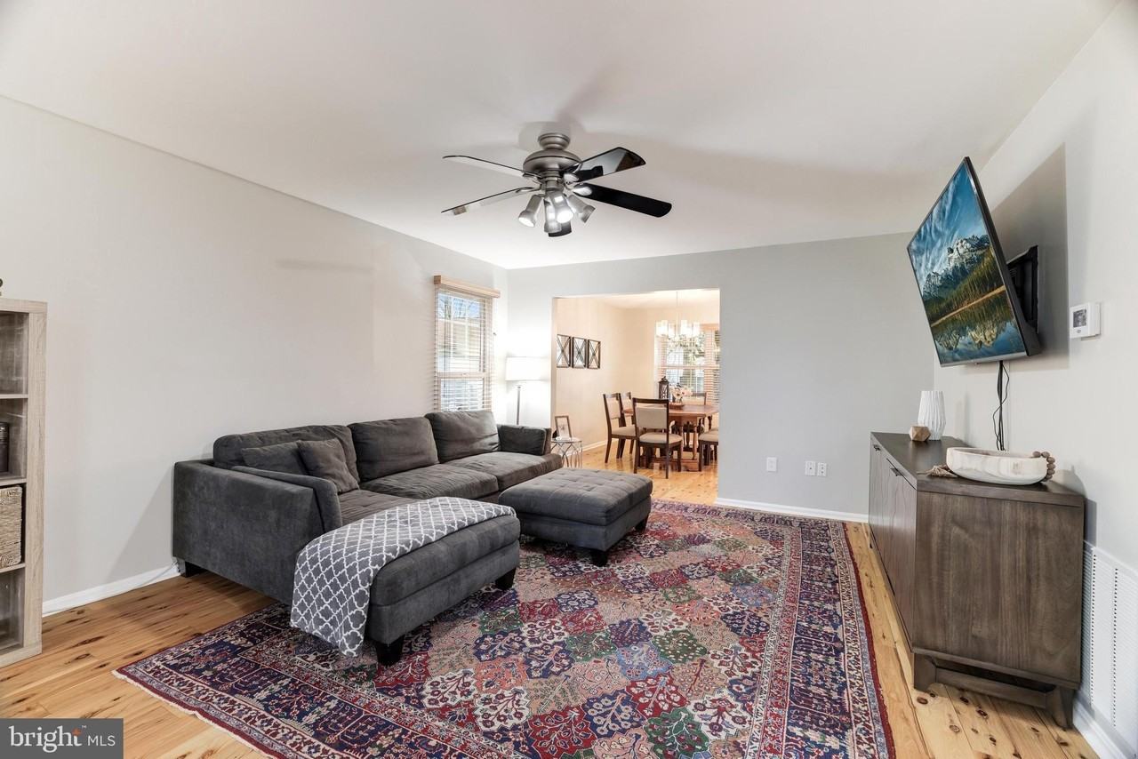 22 Newland Ct - Photo 6 of 41