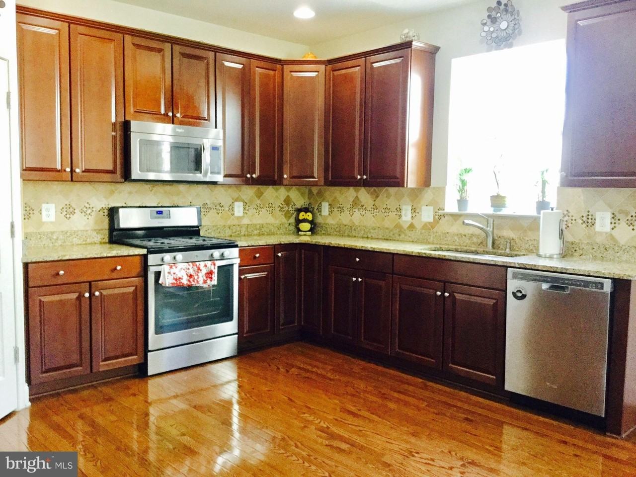 42258 Castle Ridge Sq - Photo 6 of 34