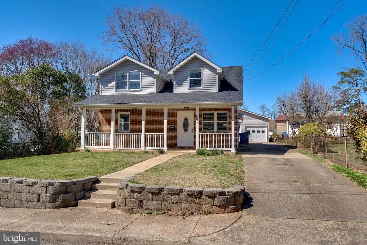 104 Morton Ct - Photo 2 of 47