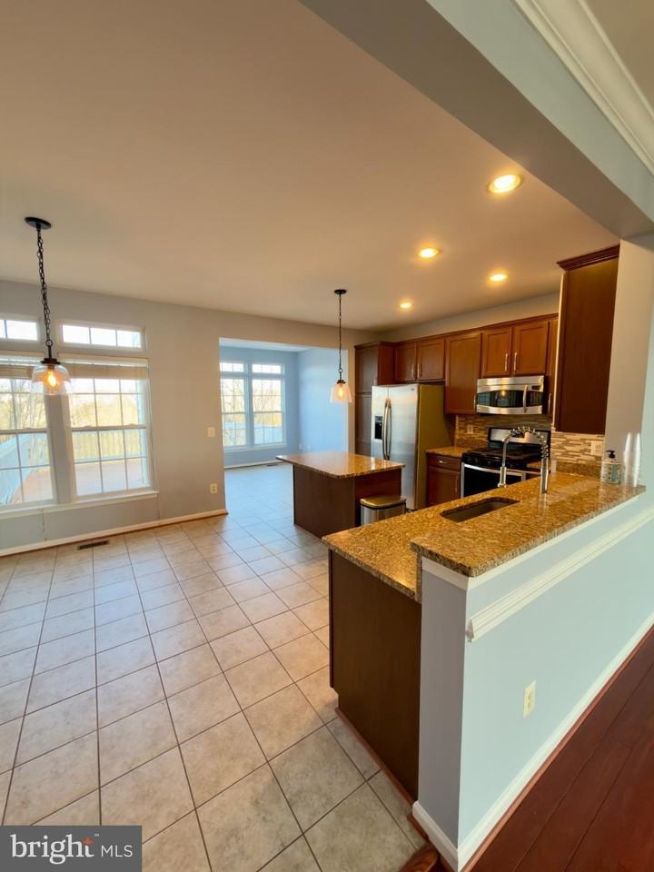 15044 Danehurst Cir - Photo 6 of 24