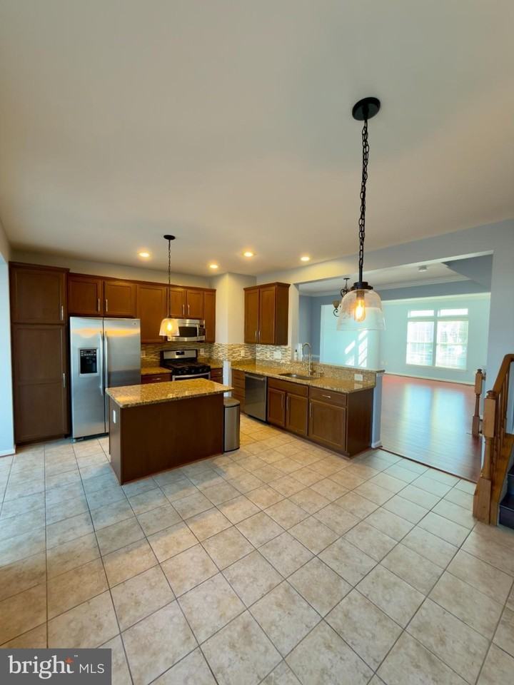 15044 Danehurst Cir - Photo 7 of 24