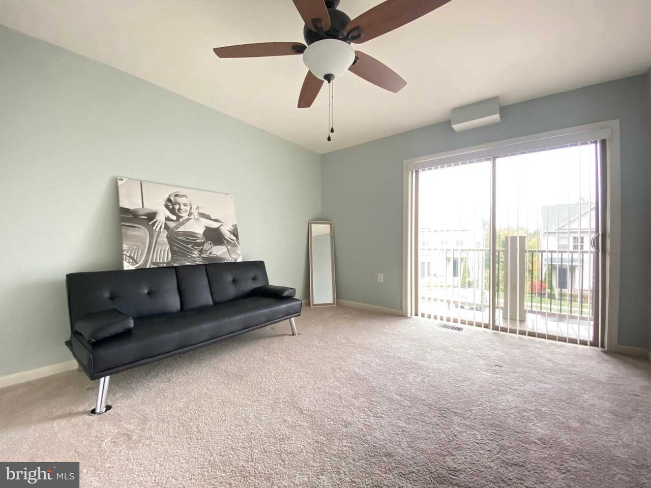 14823 Chrysler Ct - Photo 7 of 27