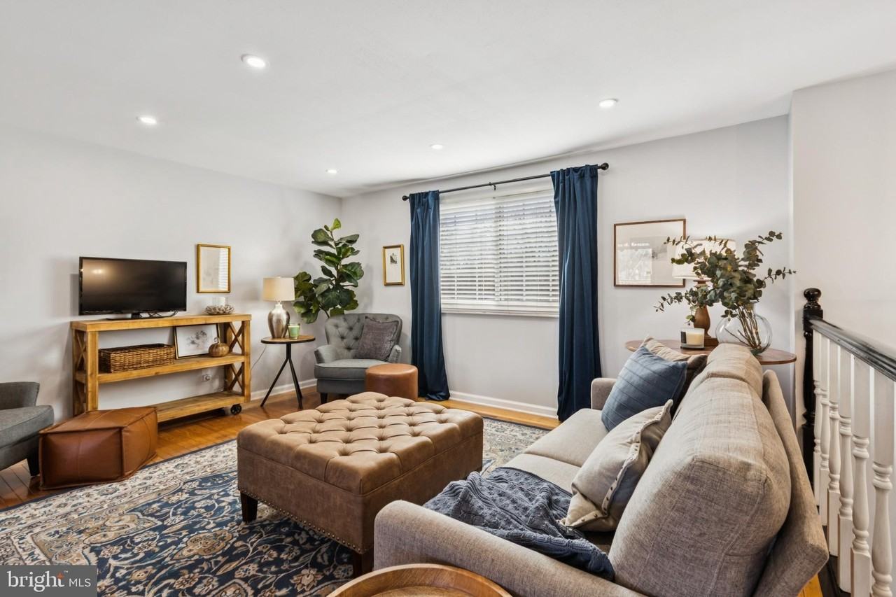 5068 Macnamara Dr - Photo 4 of 30