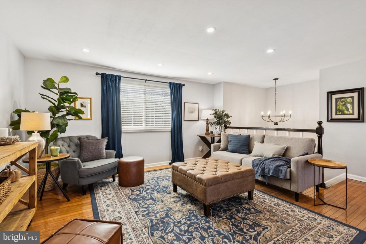 5068 Macnamara Dr - Photo 5 of 30