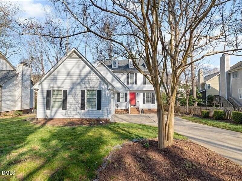 8625 Vanburgh Ct - Photo 4 of 42