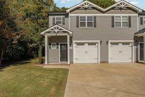 featured image of 407 E 3rd St