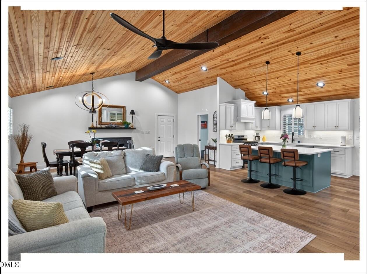 5008 Autumn Dr - Photo 5 of 50