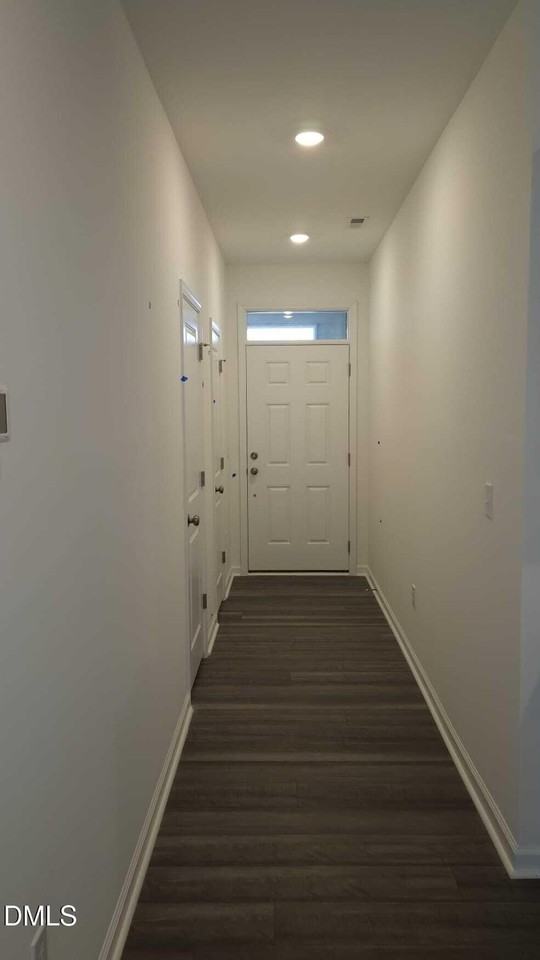 63 Broward Ln - Photo 4 of 31