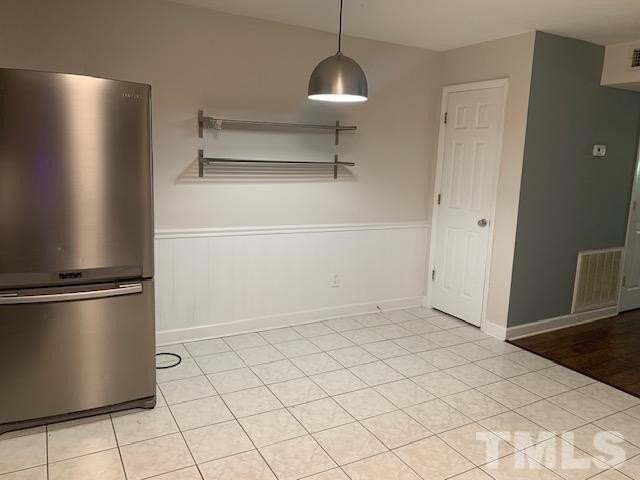 1133 Nottingham Cir - Photo 4 of 7