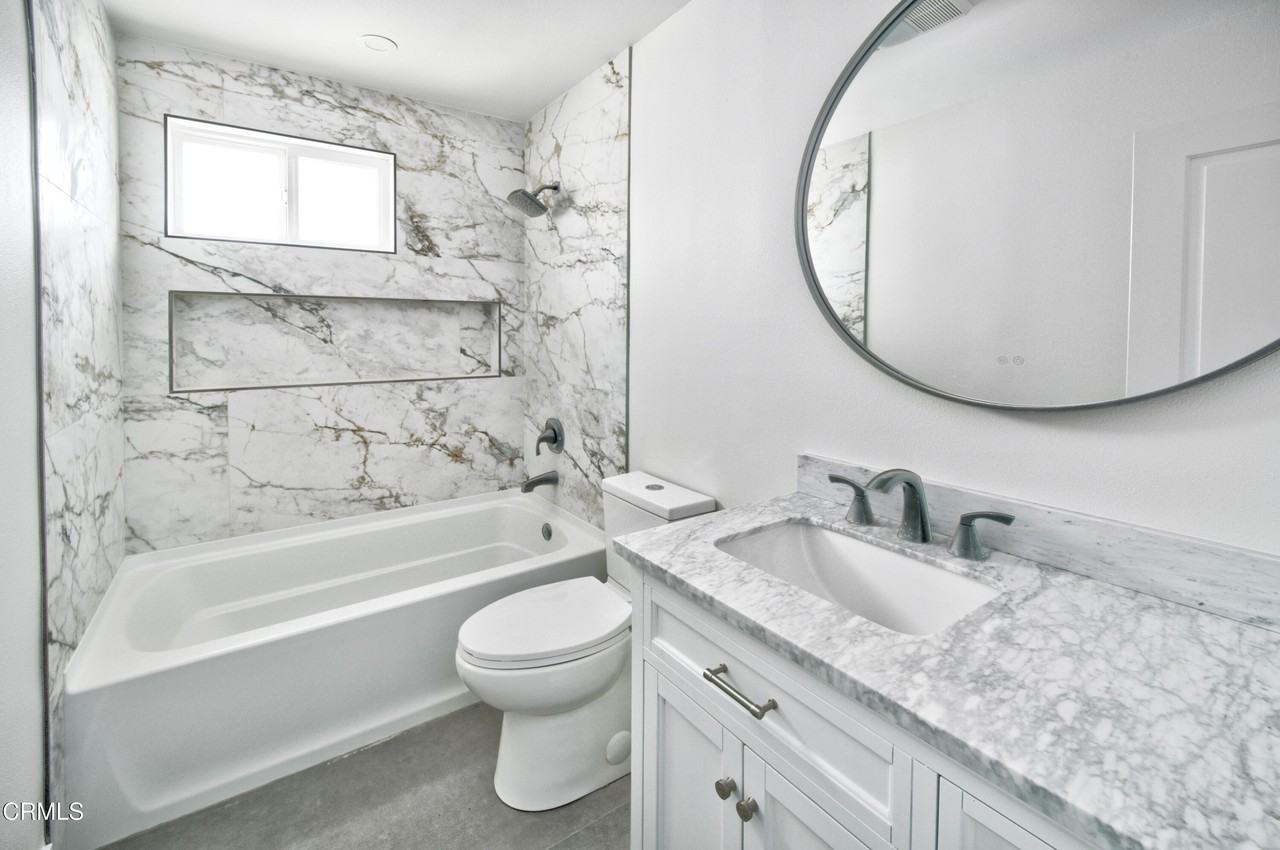 400 Arcade Dr - Photo 6 of 11