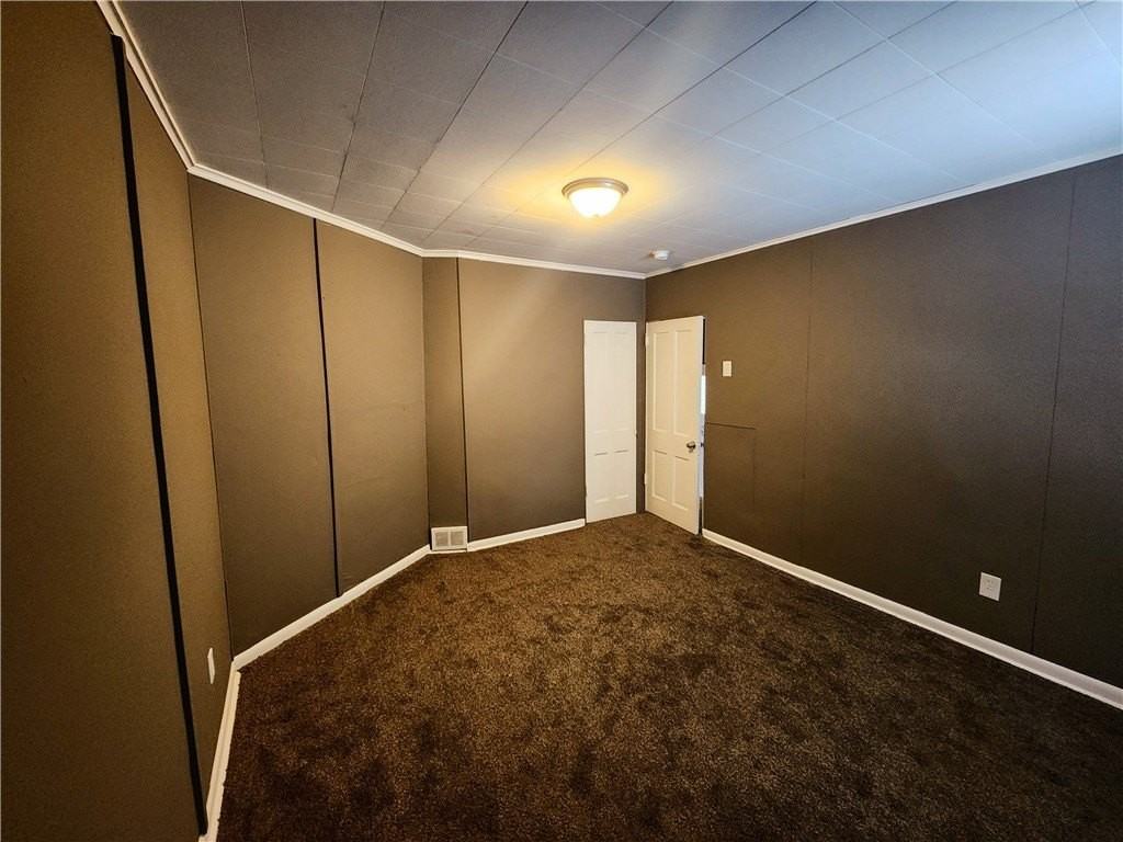 407 Alexander St - Photo 3 of 6