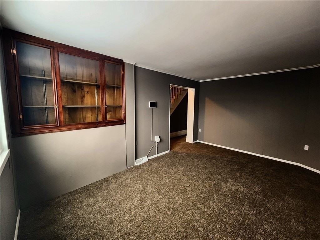 407 Alexander St - Photo 5 of 6