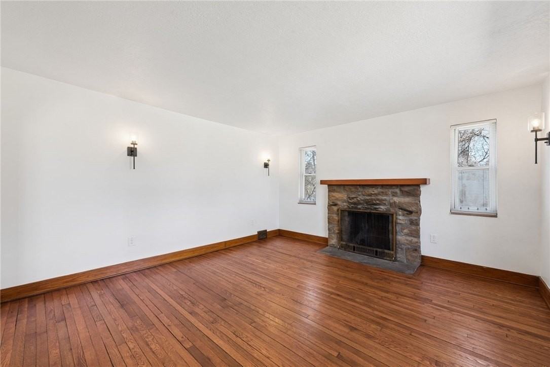 479 Brierly Lane Ext - Photo 3 of 31