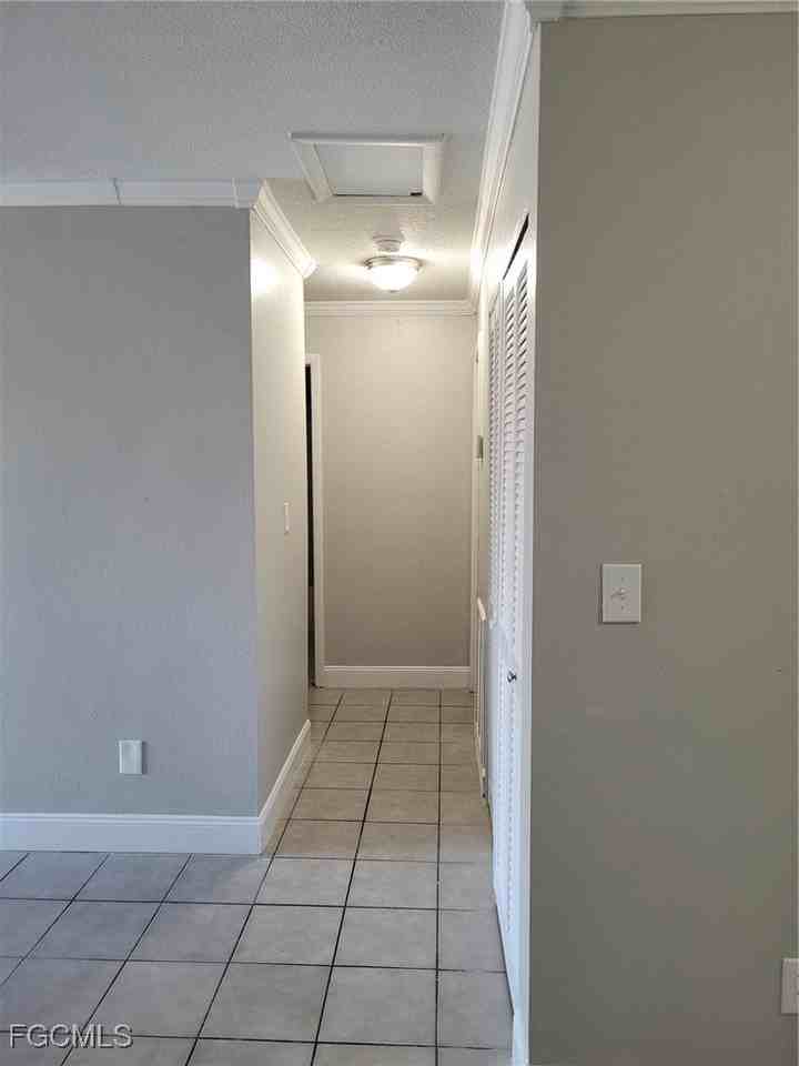 2241 Euclid Ave Apt 4 #4 - Photo 5 of 14