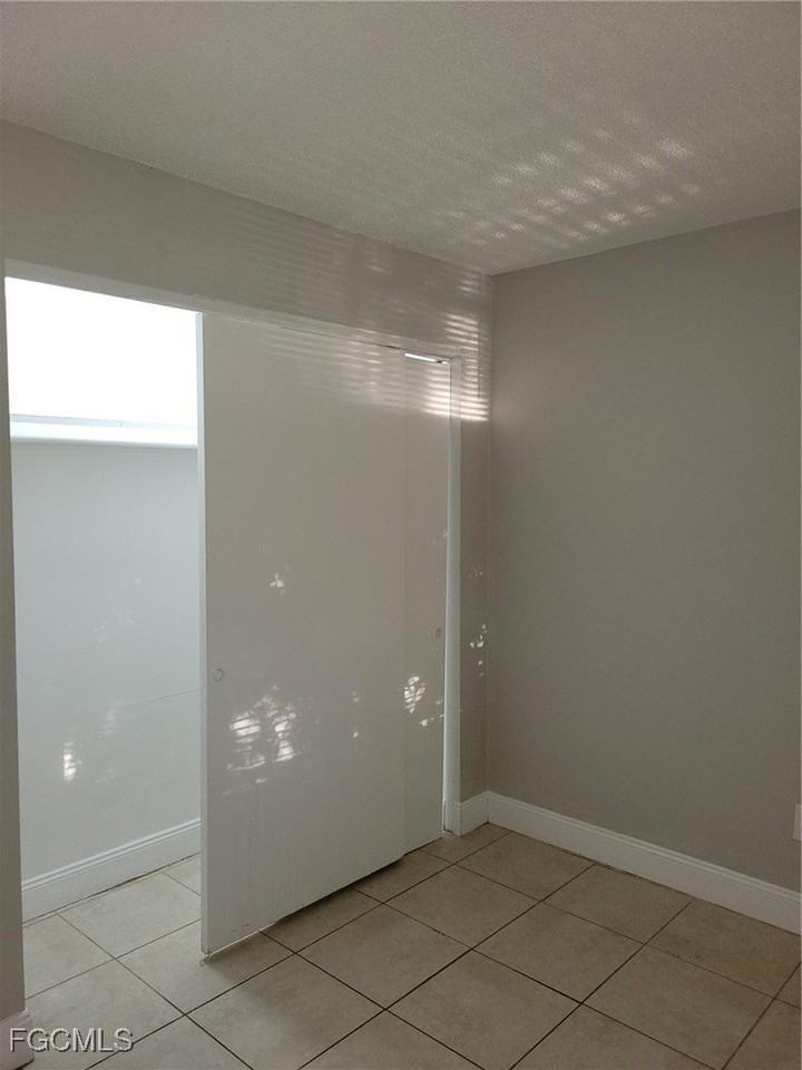 2241 Euclid Ave Apt 4 #4 - Photo 7 of 14