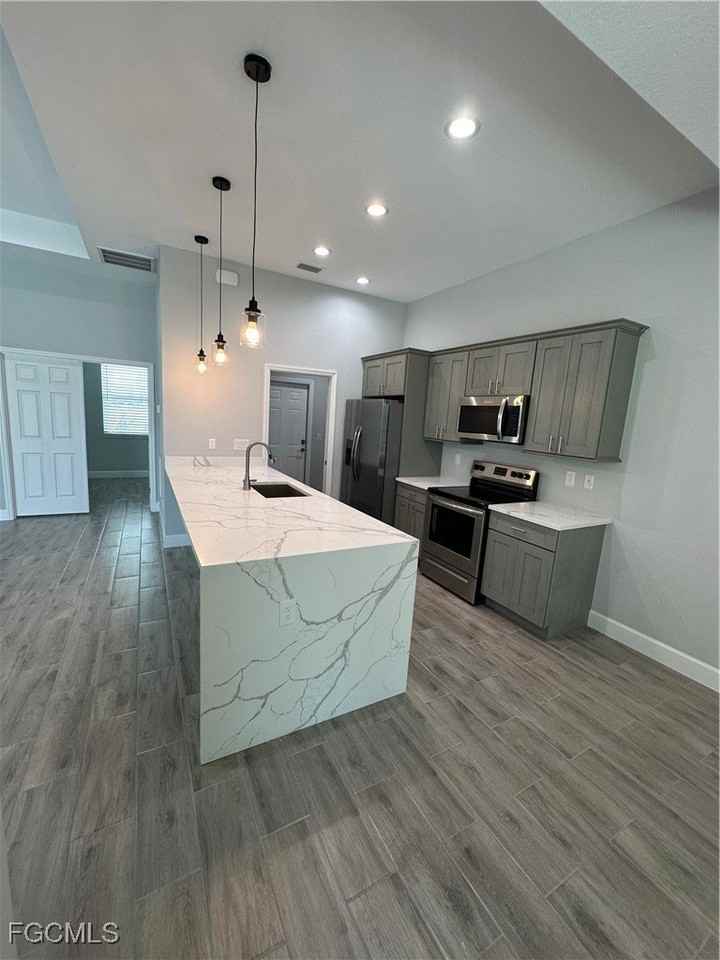 314 Nw 16th Pl - Photo 5 of 19