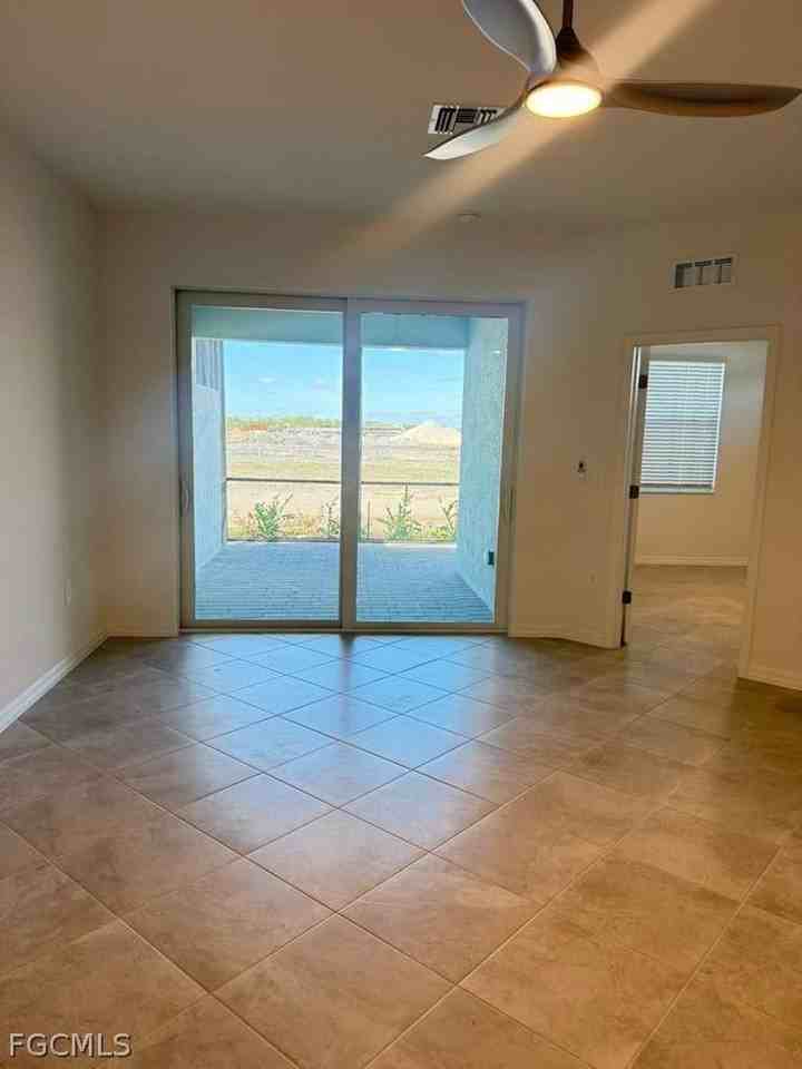 14656 Ballast Way - Photo 5 of 16