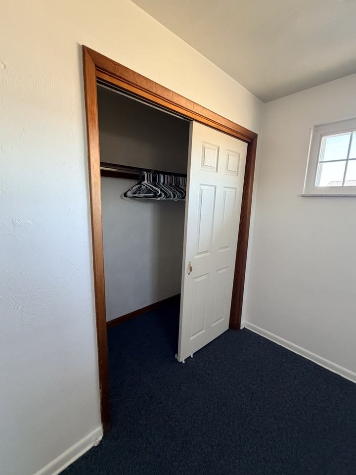 137 Greenwood Ave #1 - Photo 6 of 10