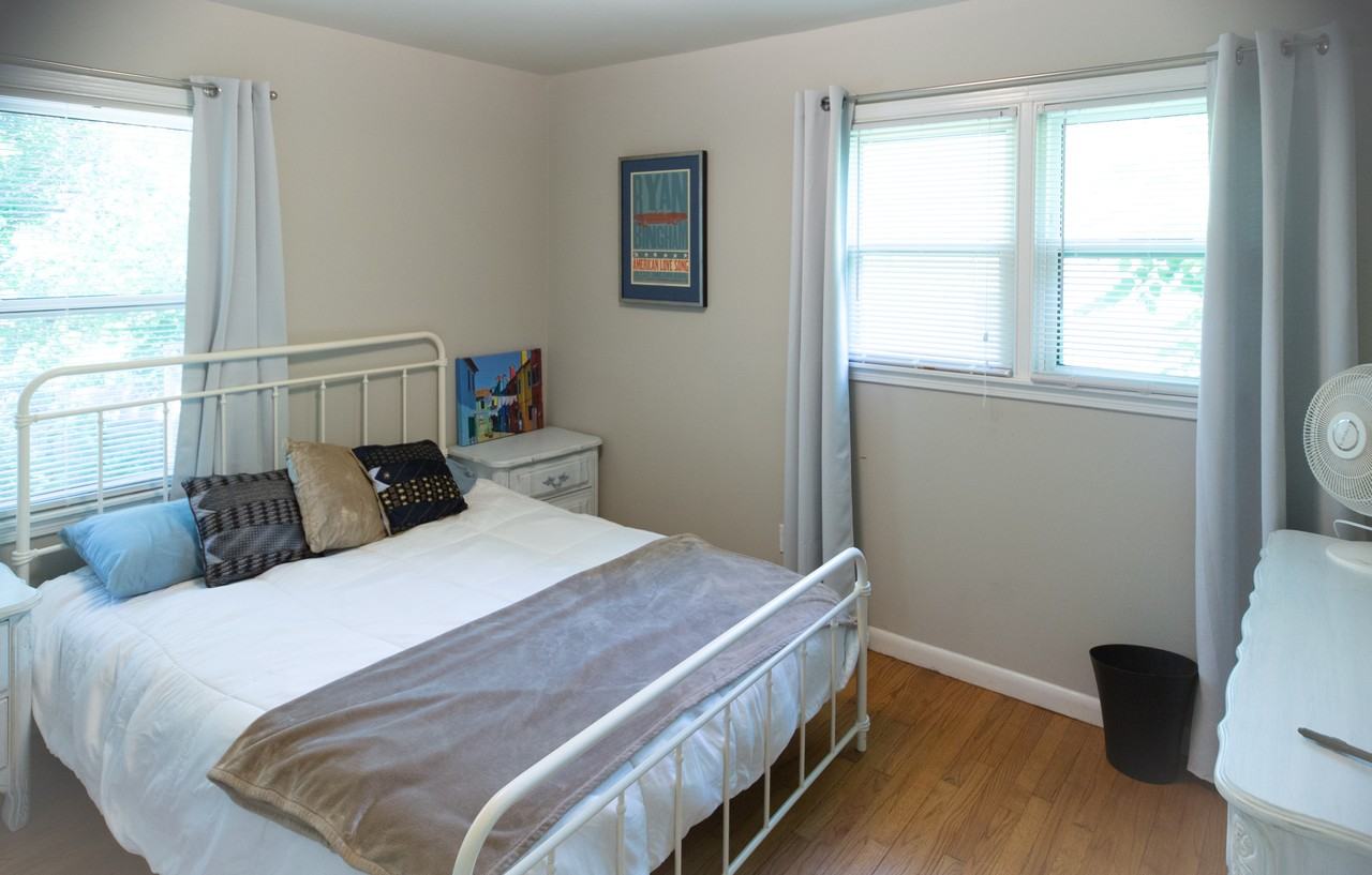 5512 12th Ave S - Photo 2 of 16