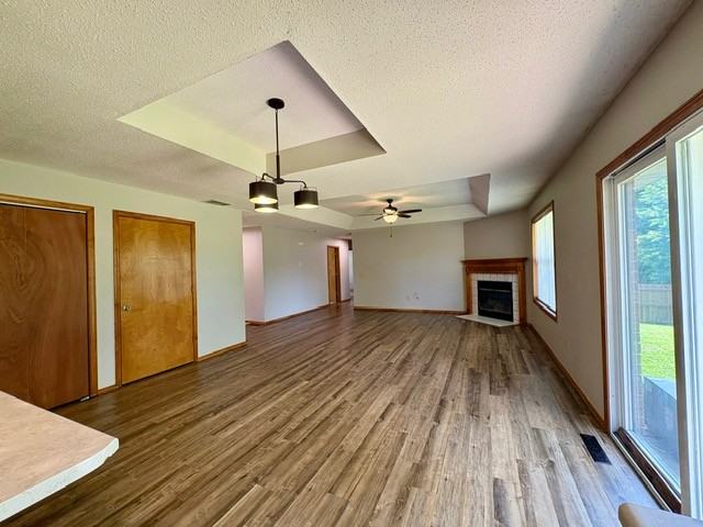 3955 W Eaglecrest St - Photo 5 of 13