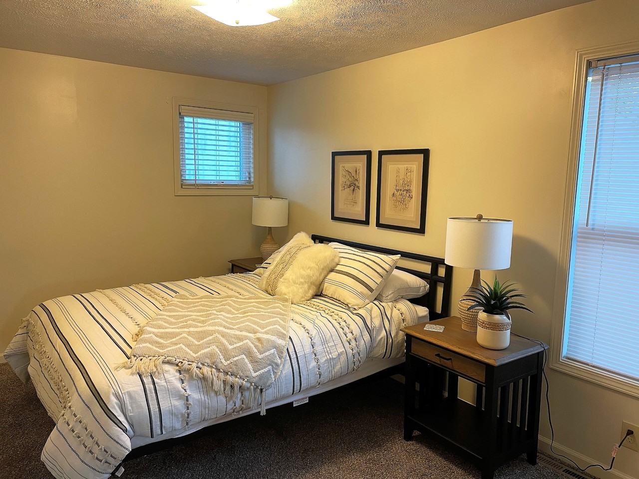 6138 Rutherford Ave - Photo 3 of 14