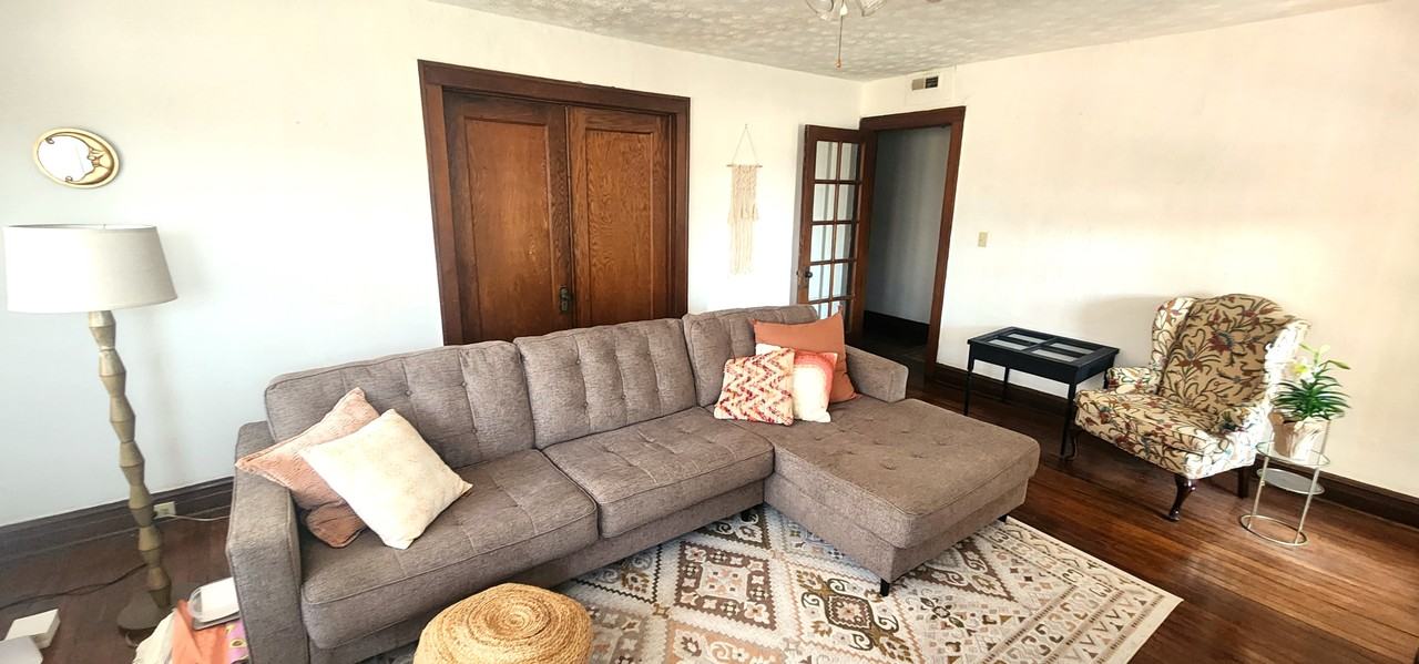 115 N Portage Path #6 - Photo 2 of 18