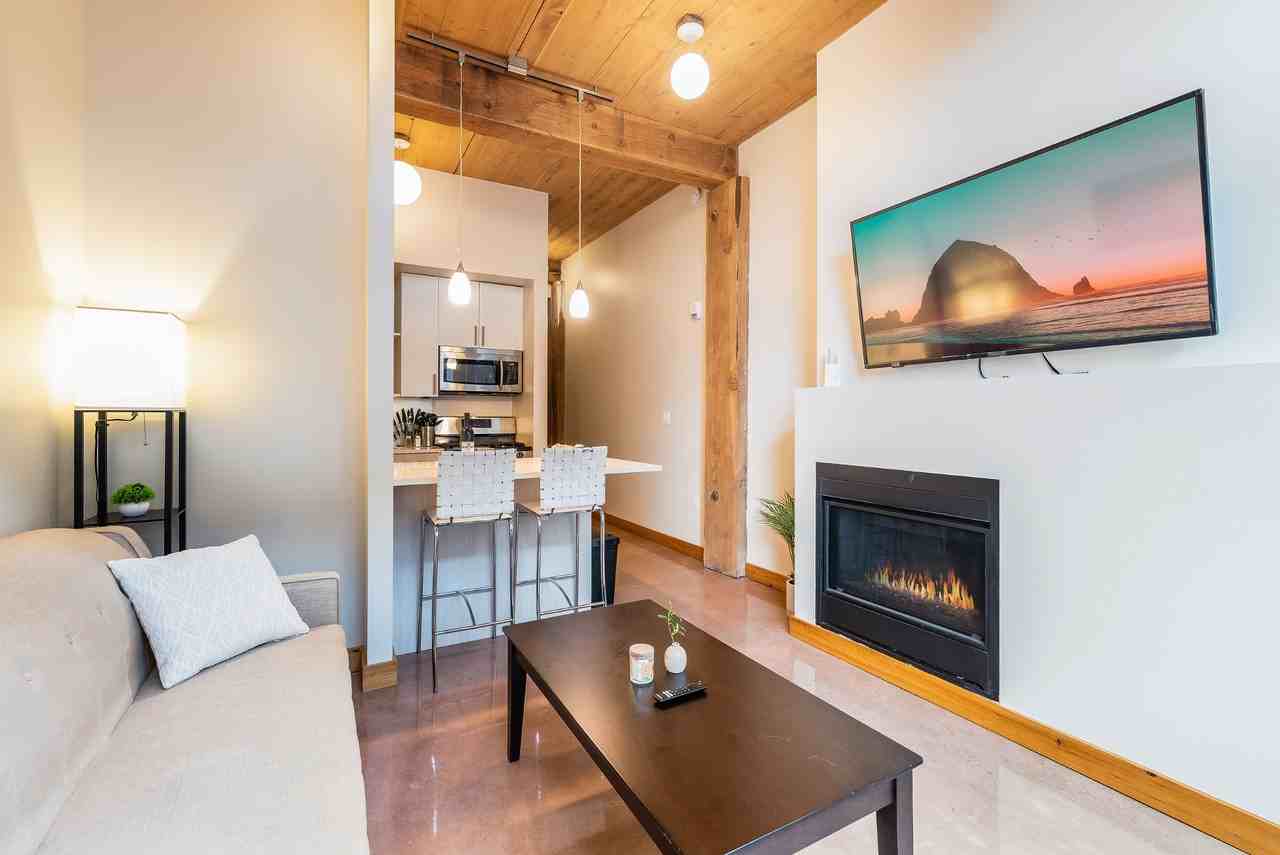 2120 Commerce St #208 - Photo 6 of 24