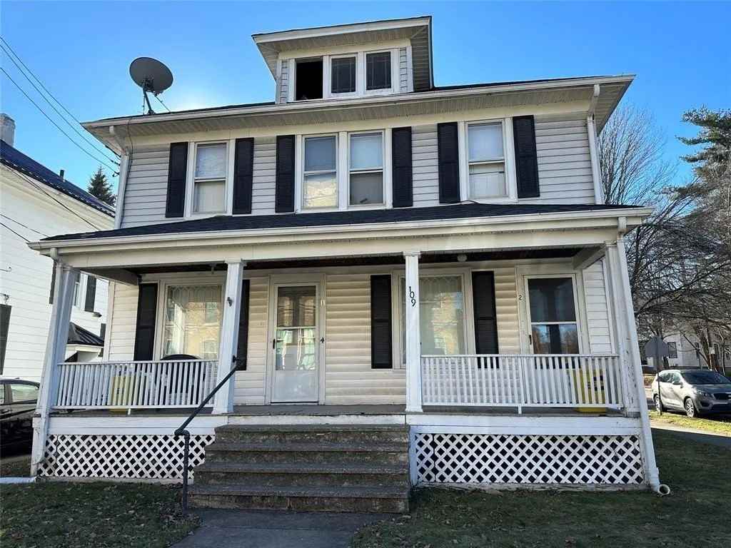 109 Schubert St #2 - Photo 2 of 12