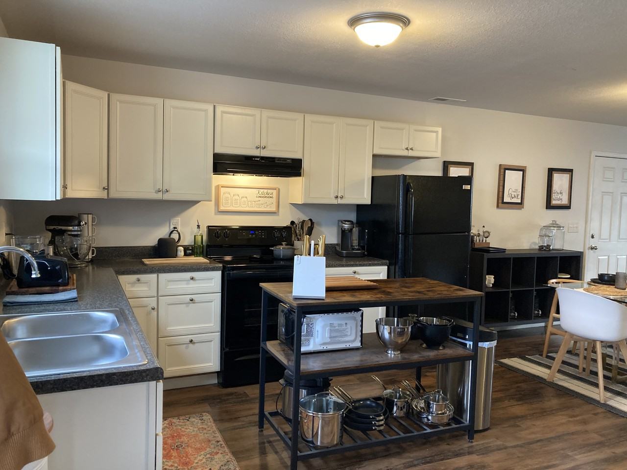 302 American Greeting Card Rd #122-2 - Photo 2 of 12