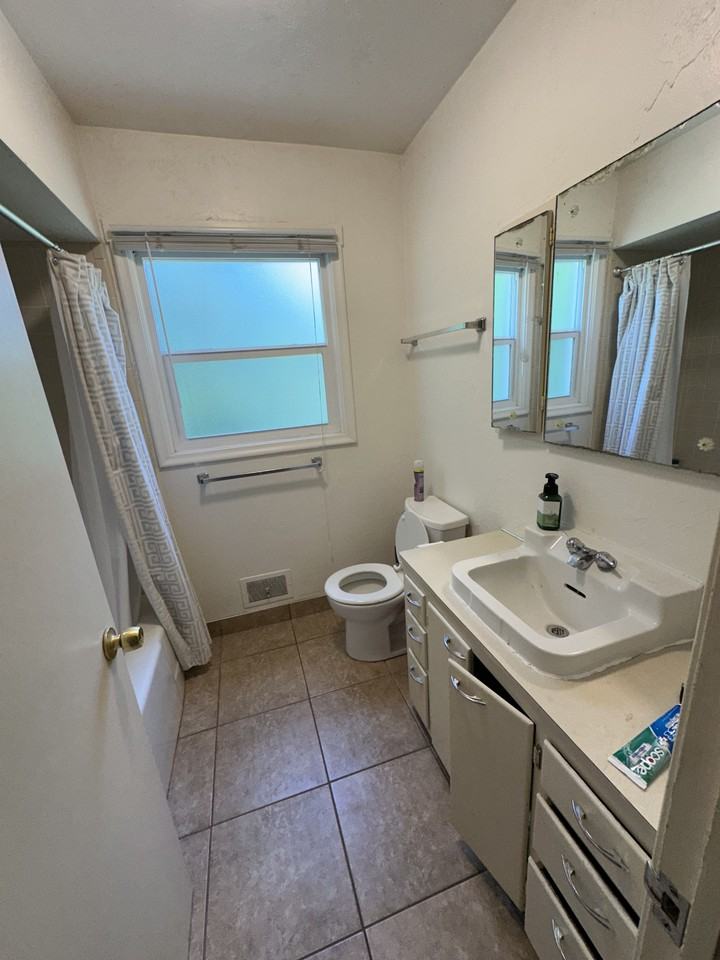 545 Ne, - Photo 7 of 7