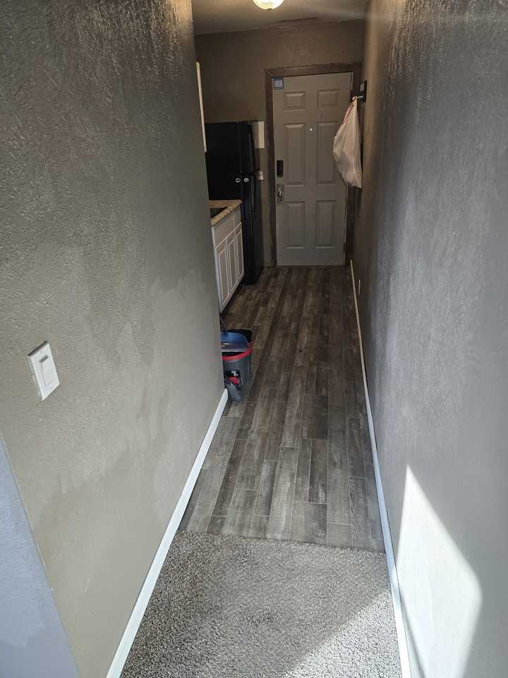 216 S Cavin St #8 - Photo 5 of 11