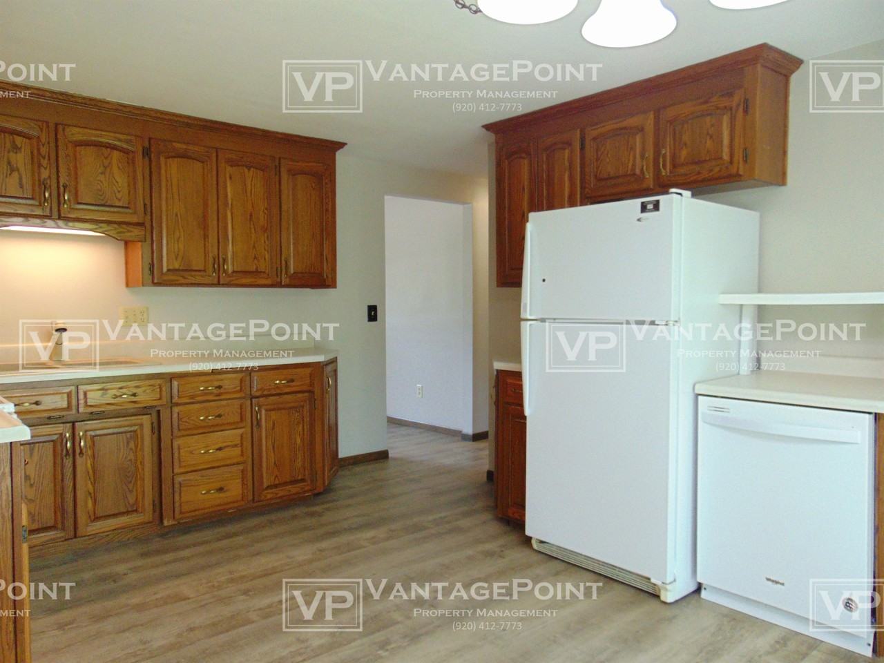 2490 Oakwood Dr #2490 - Photo 3 of 16