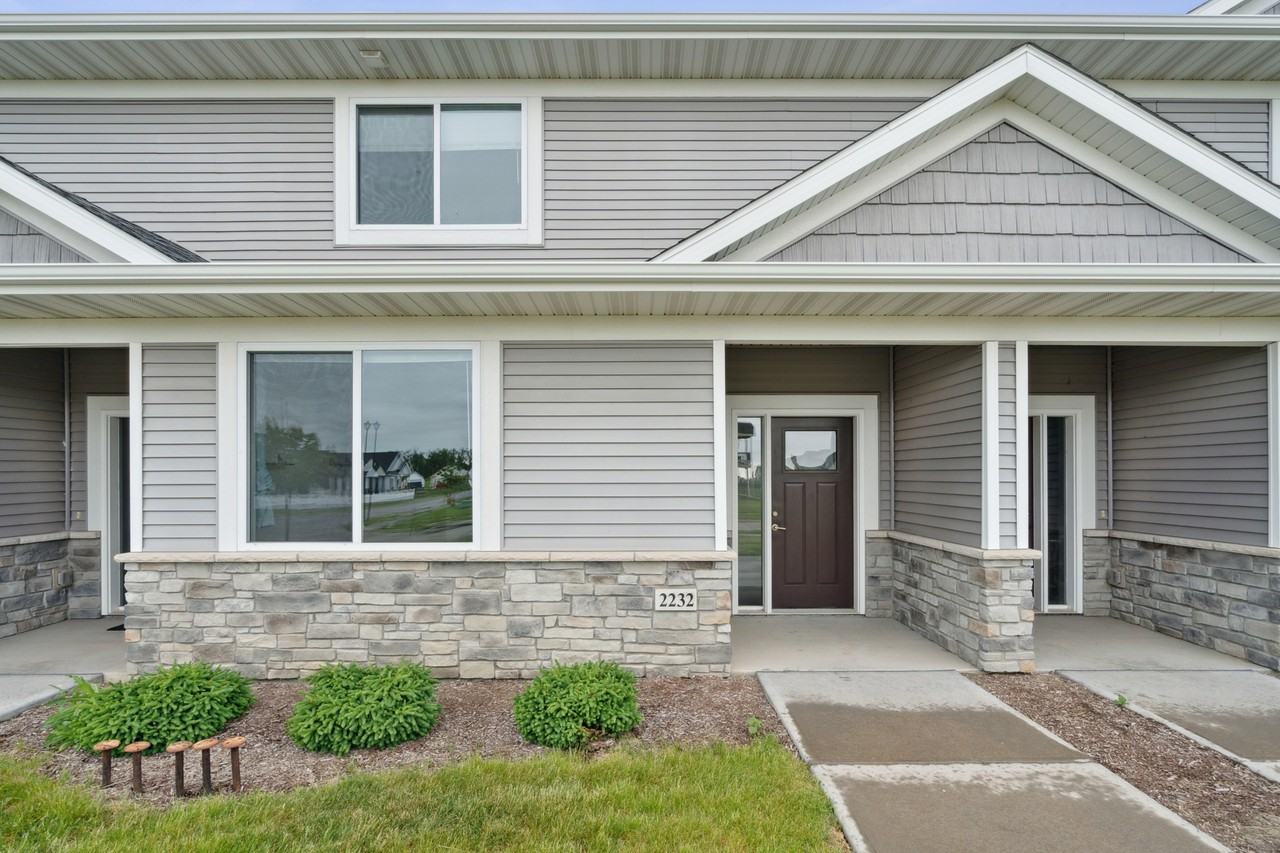 2232 Denison Ave - Photo 2 of 28