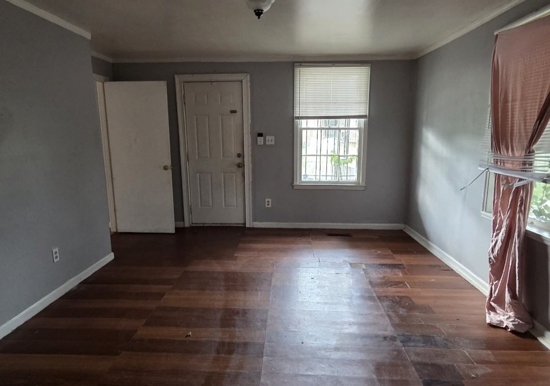 294 Pursley St - Photo 7 of 11