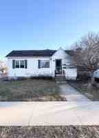 featured image of 523 E 1st St