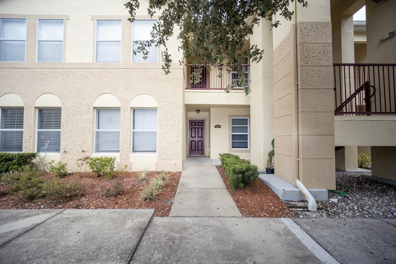 2814 Club Cortile Cir Apt A #A - Photo 3 of 14