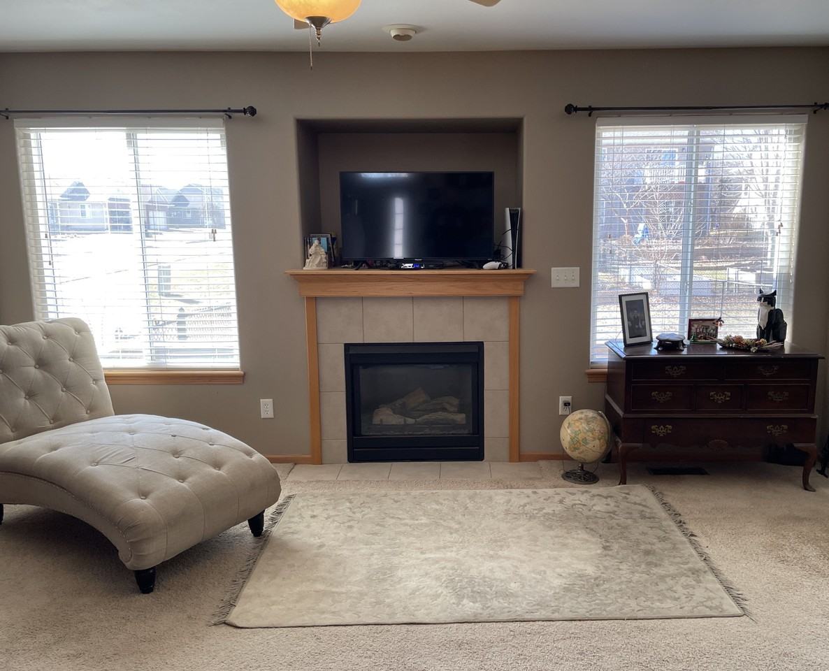 415 Washington Ave - Photo 6 of 14